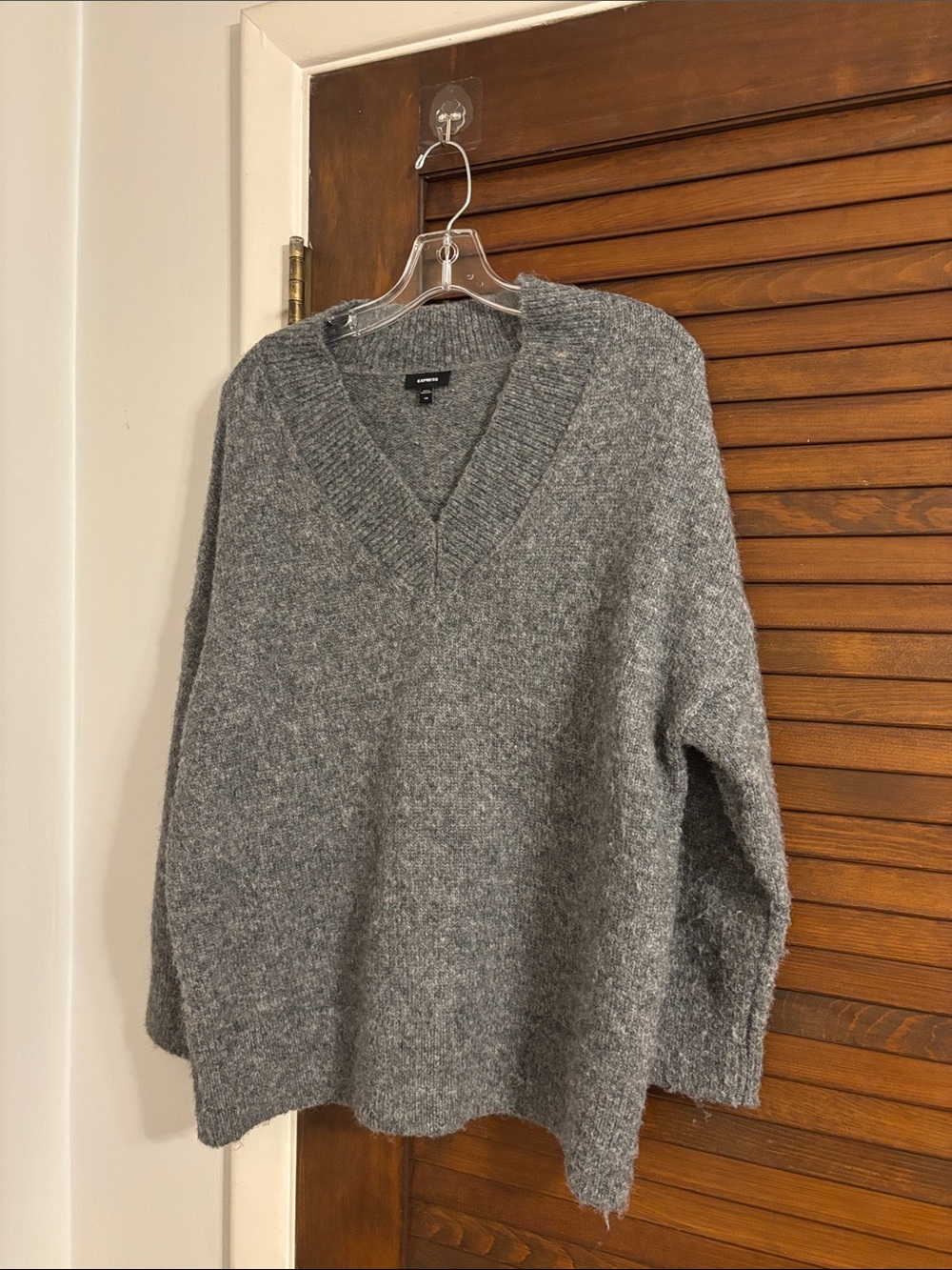 Express Gray Ribbed V-Neck Sweater - Picture 3 of 4
